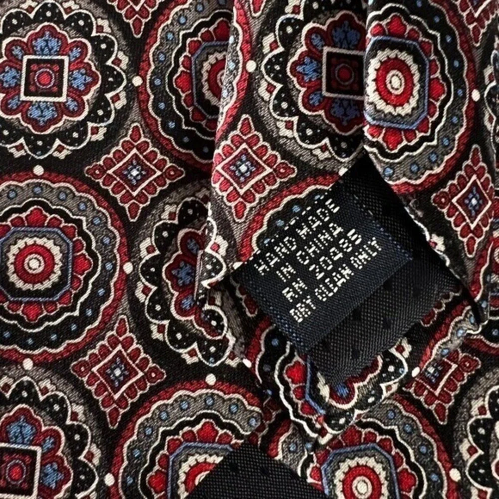 Pierre Cardin Necktie Medallion Pattern 100% Polyester Tie‎ Men's Fashion Formal